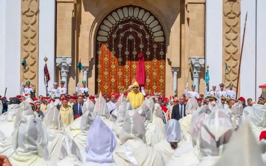 عيد العرش..أمير المؤمنين جلالة الملك يترأس حفل الولاء بالقصر الملكي بتطوان